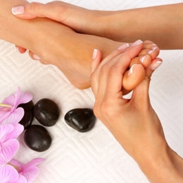 LEG AND FOOT MASSAGE OIL AND BALM Kamlai To